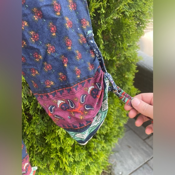 Roxy Romper with pockets!! - Picture 3 of 6